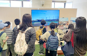 地元小学校の見学受け入れ